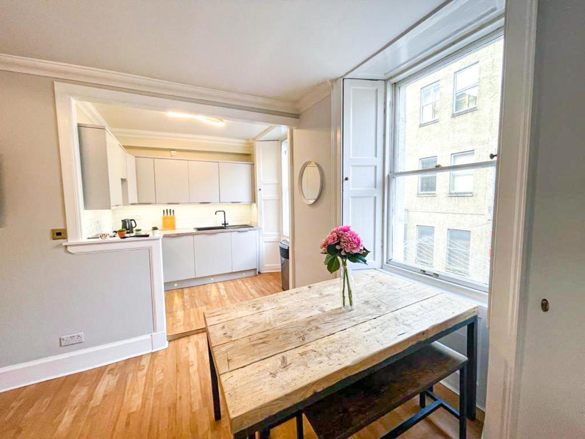 Appartement Rose Street's Hidden Treasure- 2bed Newly Refurbished Edinburgh